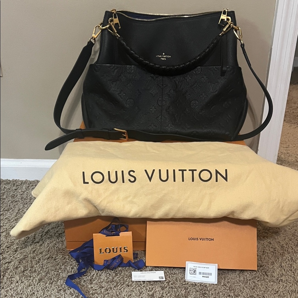 Louis Vuitton Maida Hobo